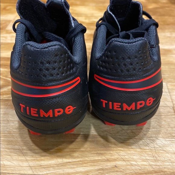 Nike Black and Red Geometric Sneakers - Picture 3 of 8